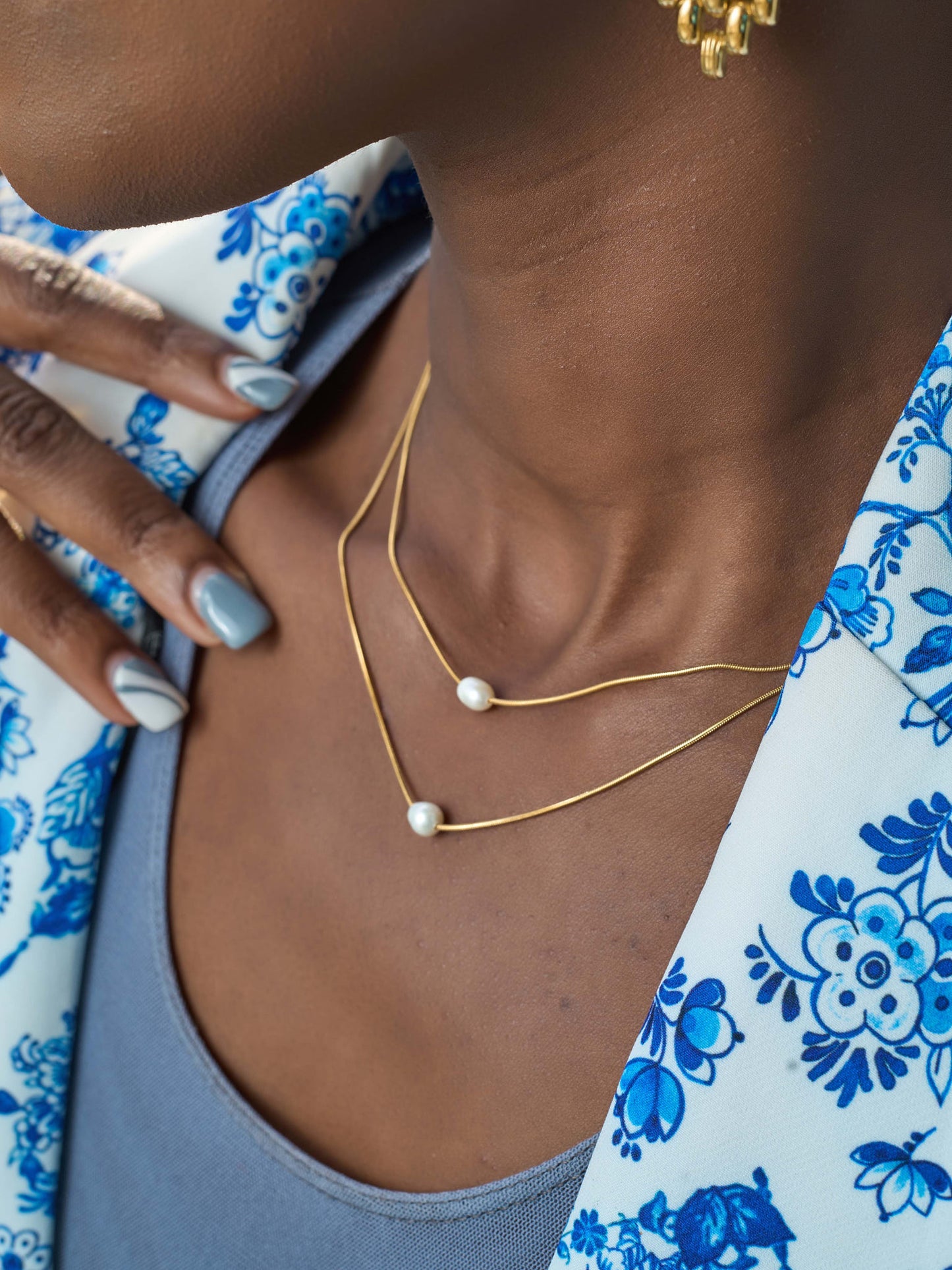 DOUBLE LAYERED PEARL PENDANT NECKLACE