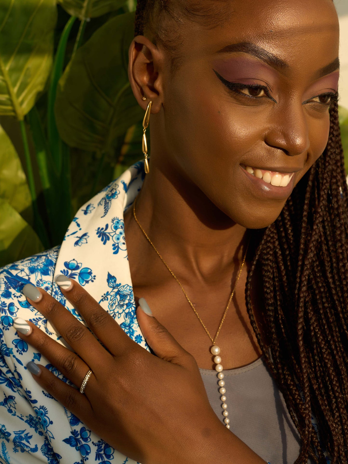 CLAVICLE PEARL NECKLACE