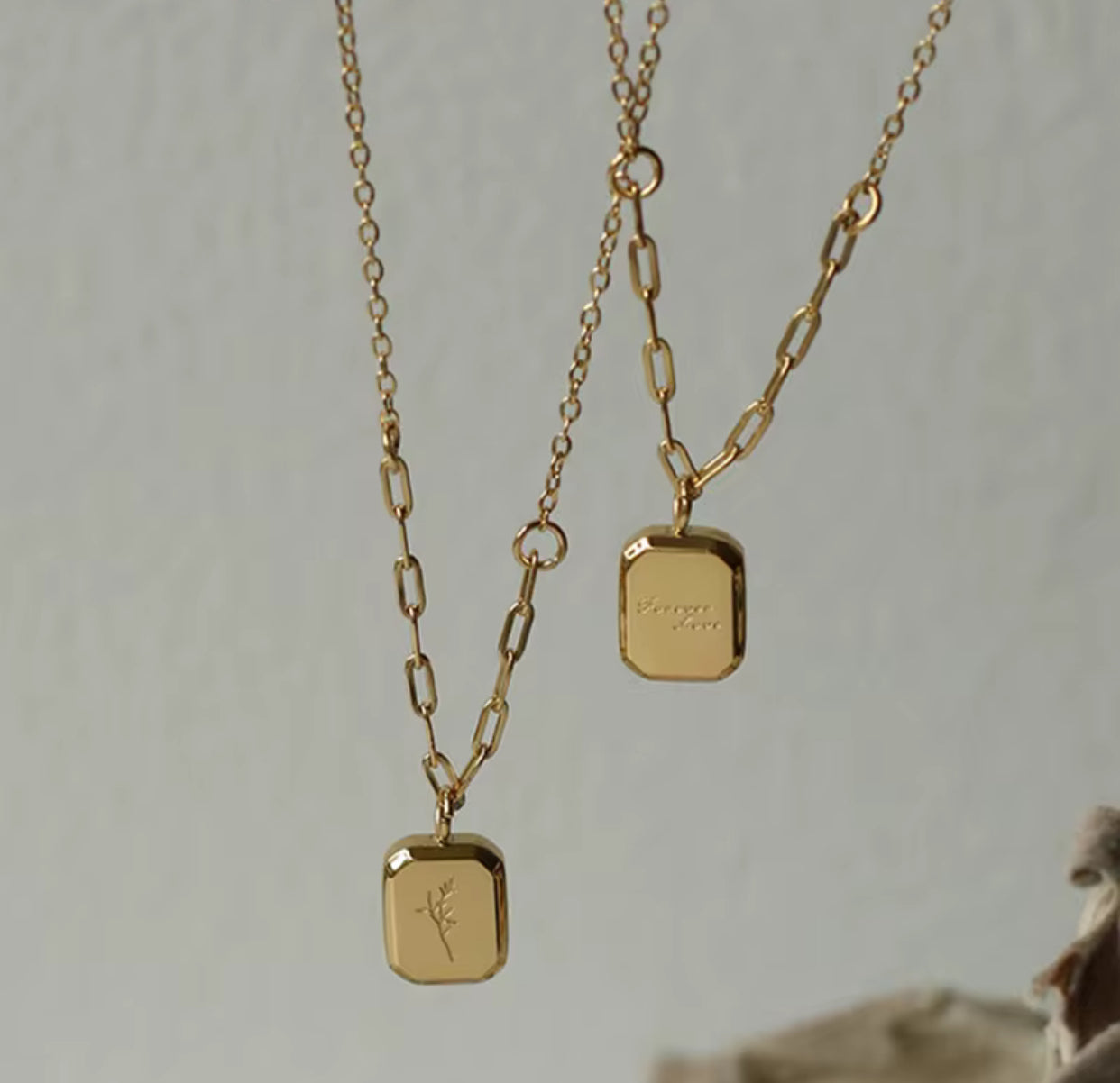 Liora Gold Pendant Necklace