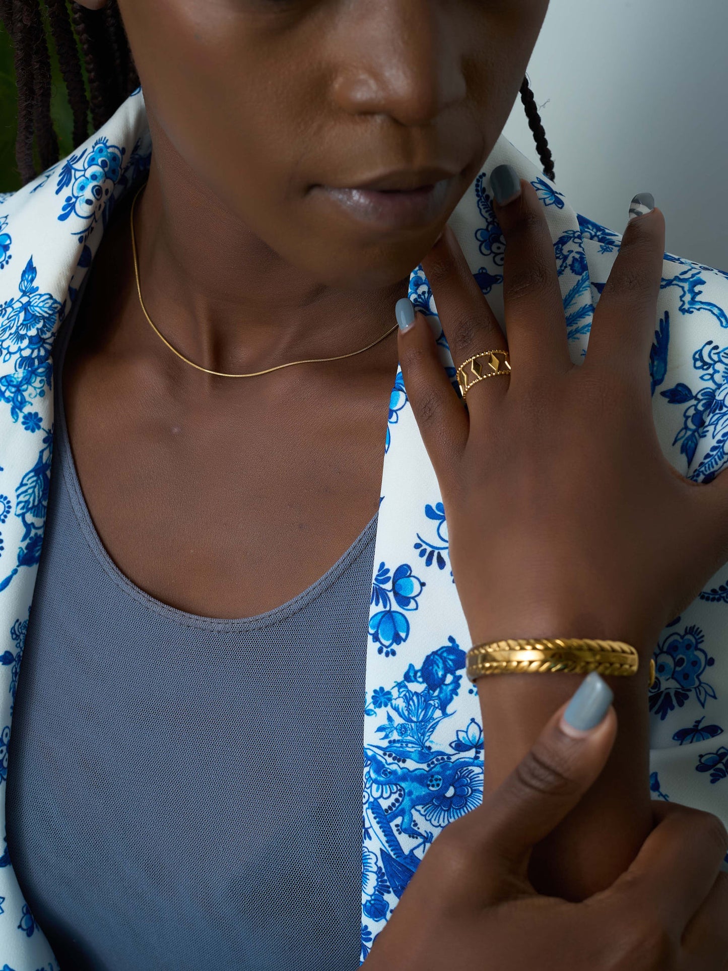 SINGLE LAYERED NECKLACE