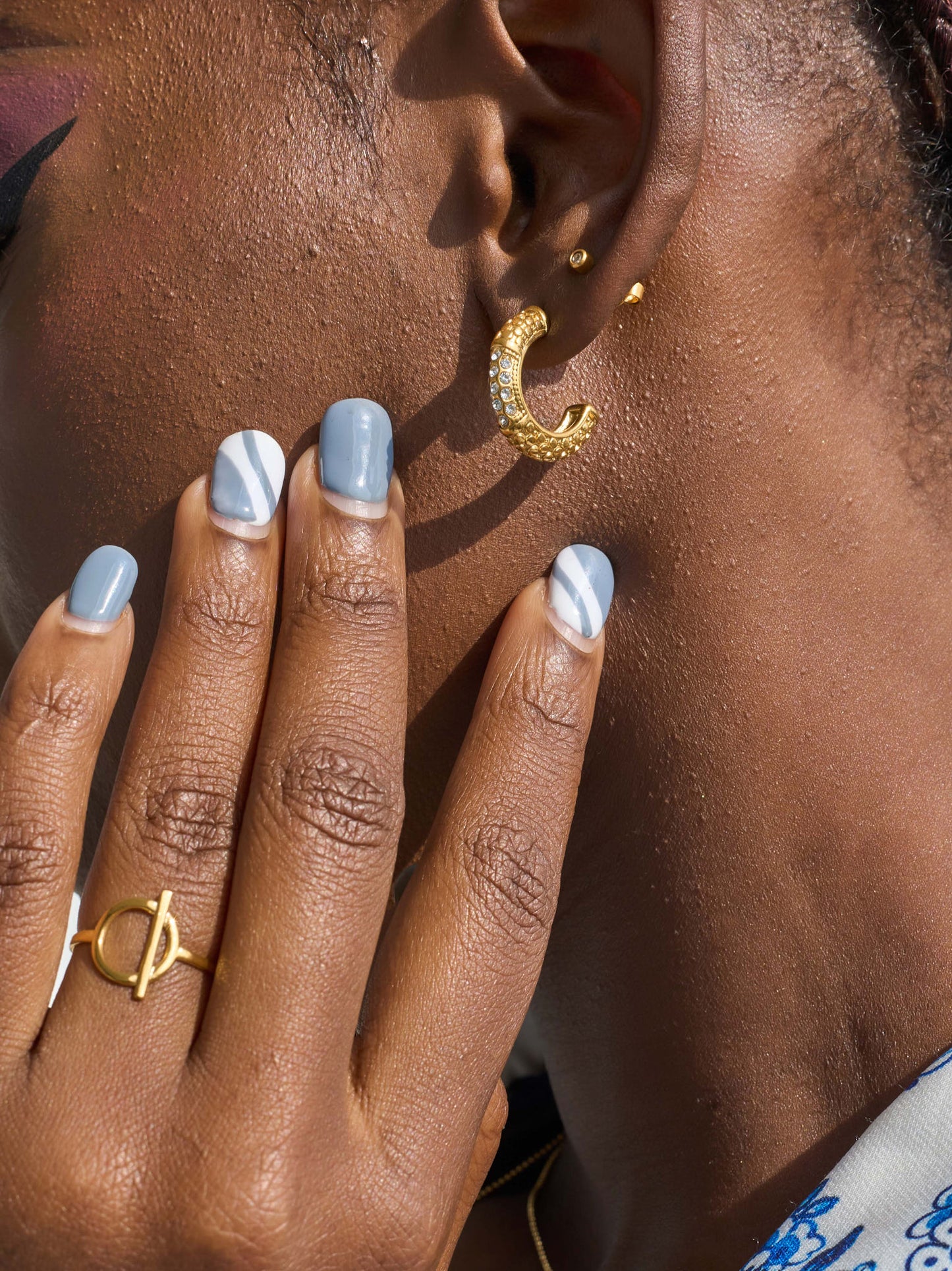 ROSA HOOP EARRINGS