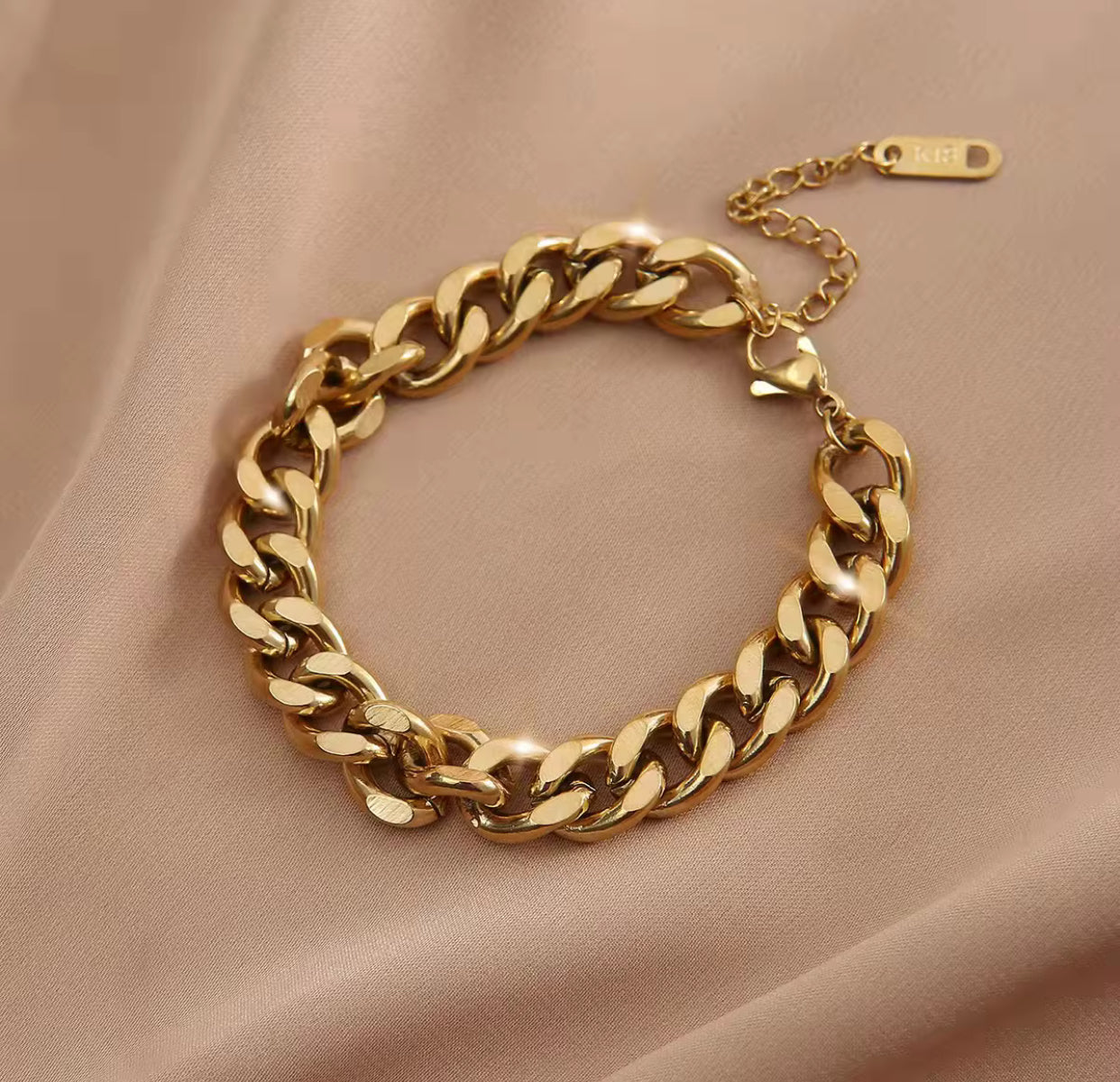CUBAN CHAIN BRACELET