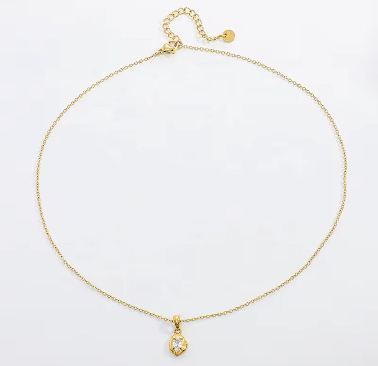 Noor Layered Gold Necklace And Earrings