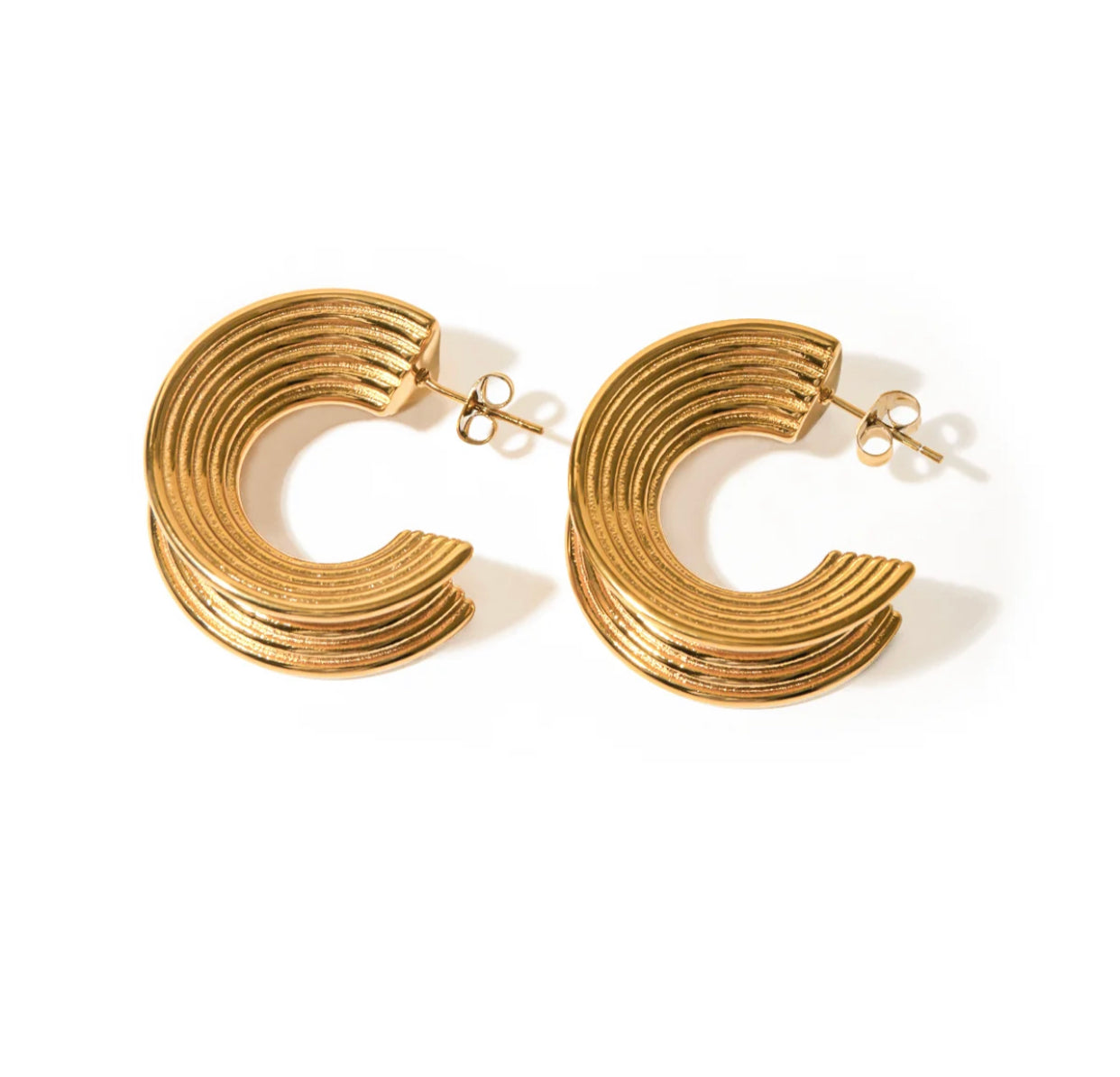 RIBBED HOOP EARRINGS