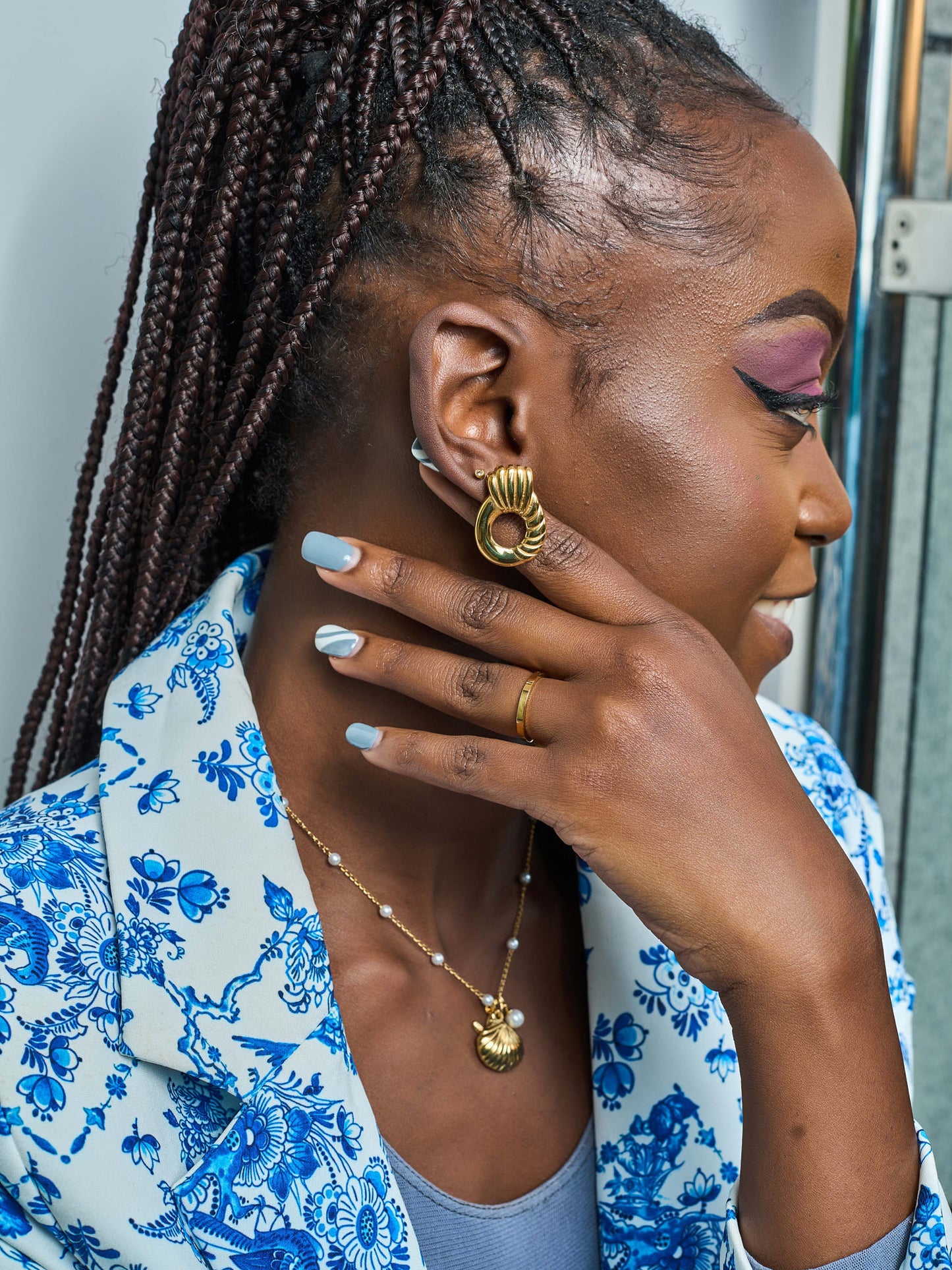 ARIELE HOOP EARRINGS