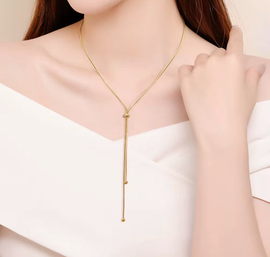 LUNA NECKLACE