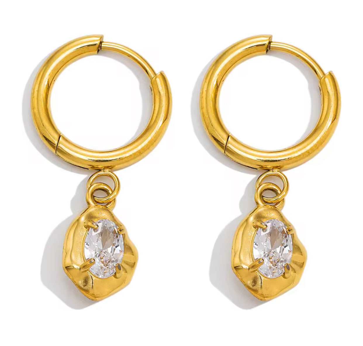 Noor Layered Gold Necklace And Earrings