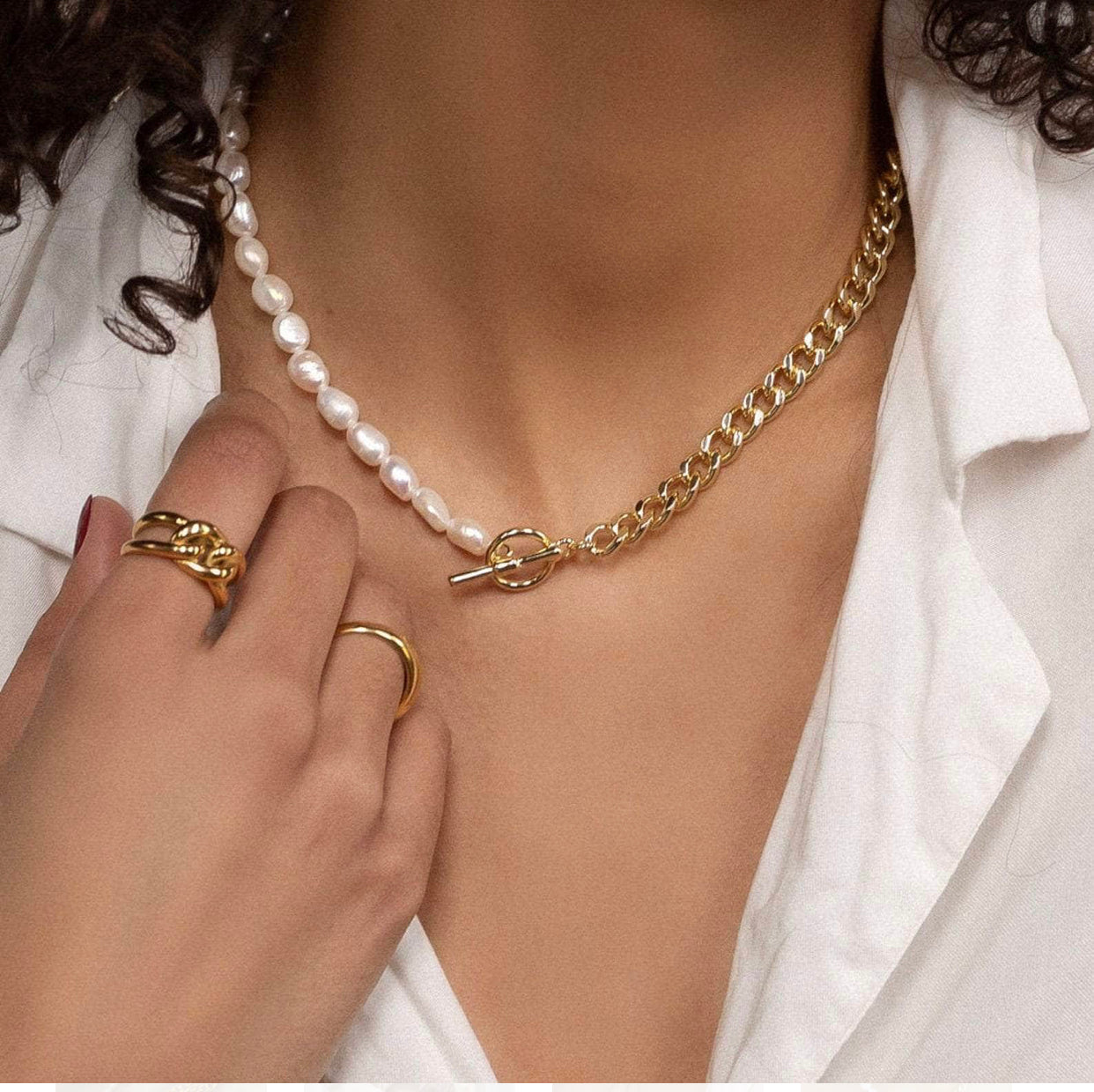 LANA NECKLACE