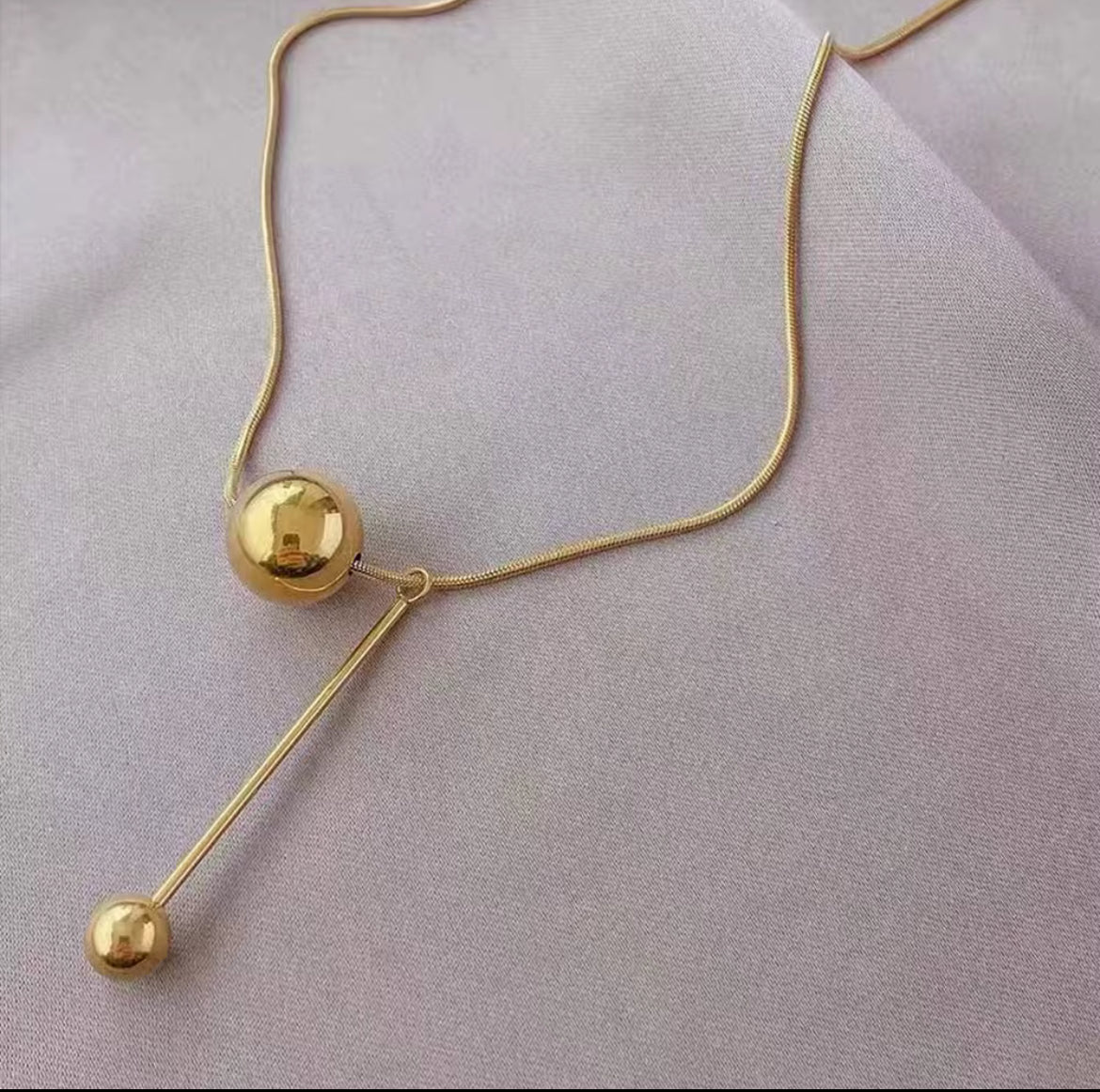 LUNA NECKLACE